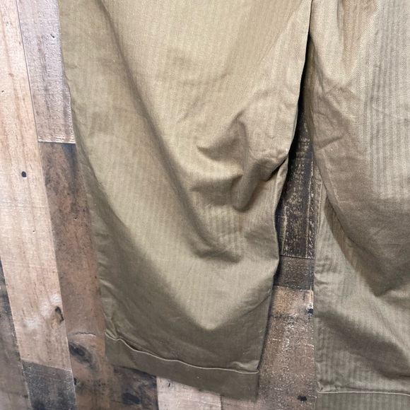 Liz Claiborne Women’s Brown capri Stretch pants Size petite 12 - Picture 8 of 16